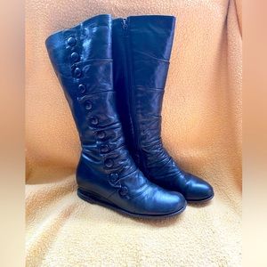 Miz Mooz Bloom size 7 Boots